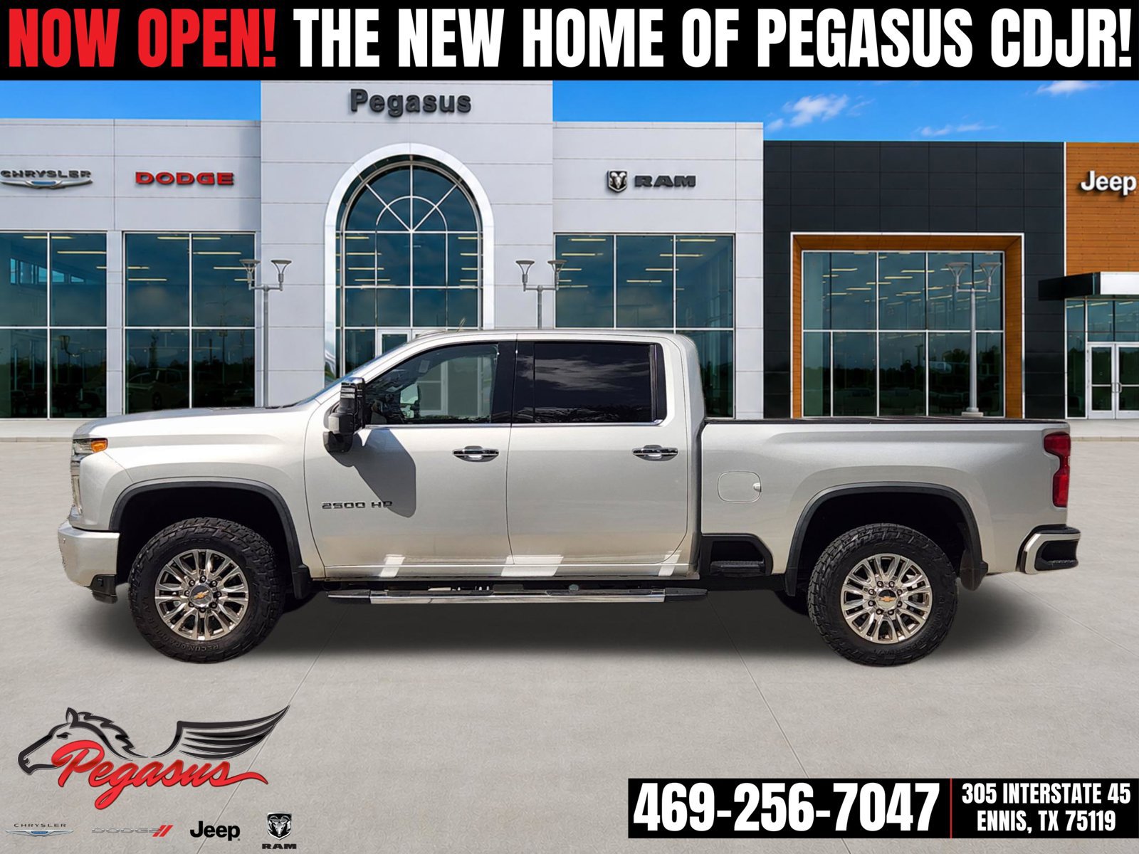 Used 2021 Chevrolet Silverado 2500 High Country AWD/4WD image 3