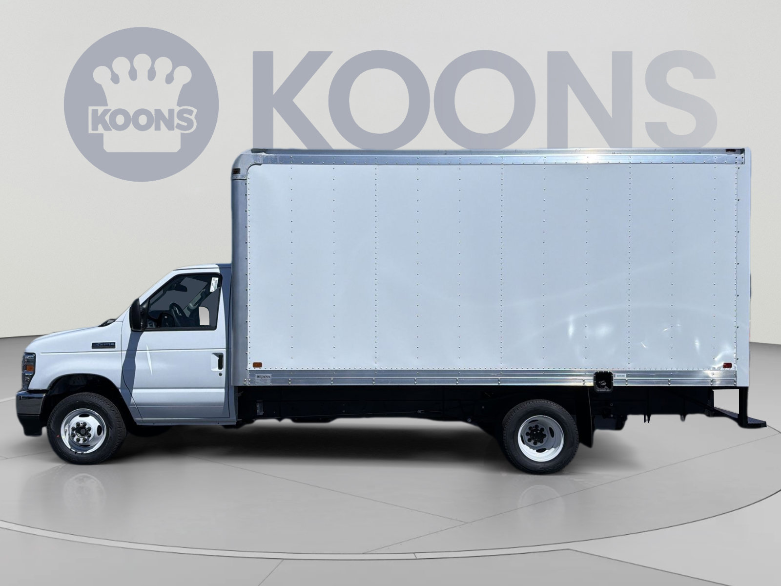 New 2027 Ford E-450 and Econoline 450 Super Duty w/ Power Equipment Group RWD image 2