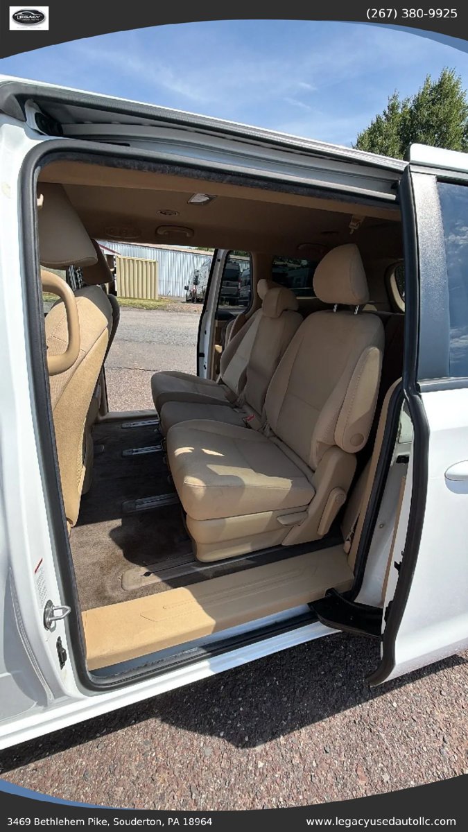 Used 2019 Kia Sedona LX FWD image 42