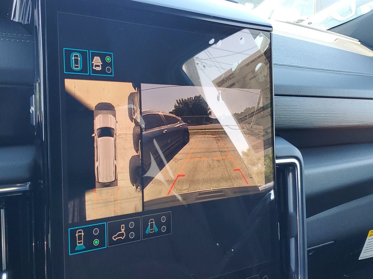 New 2026 GMC Yukon XL Denali RWD image 22