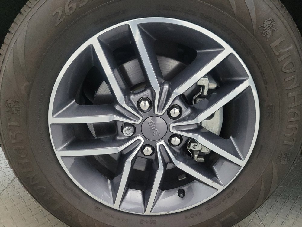 Used 2019 Jeep Grand Cherokee Limited RWD image 31