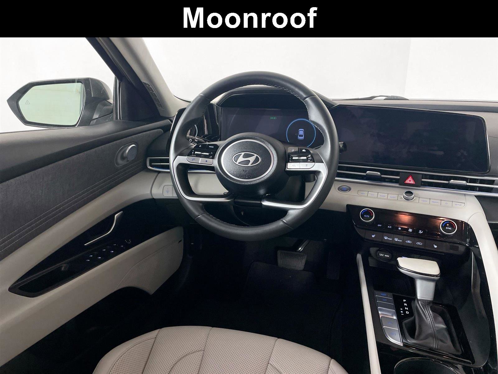 Used 2026 Hyundai Elantra Limited FWD image 2