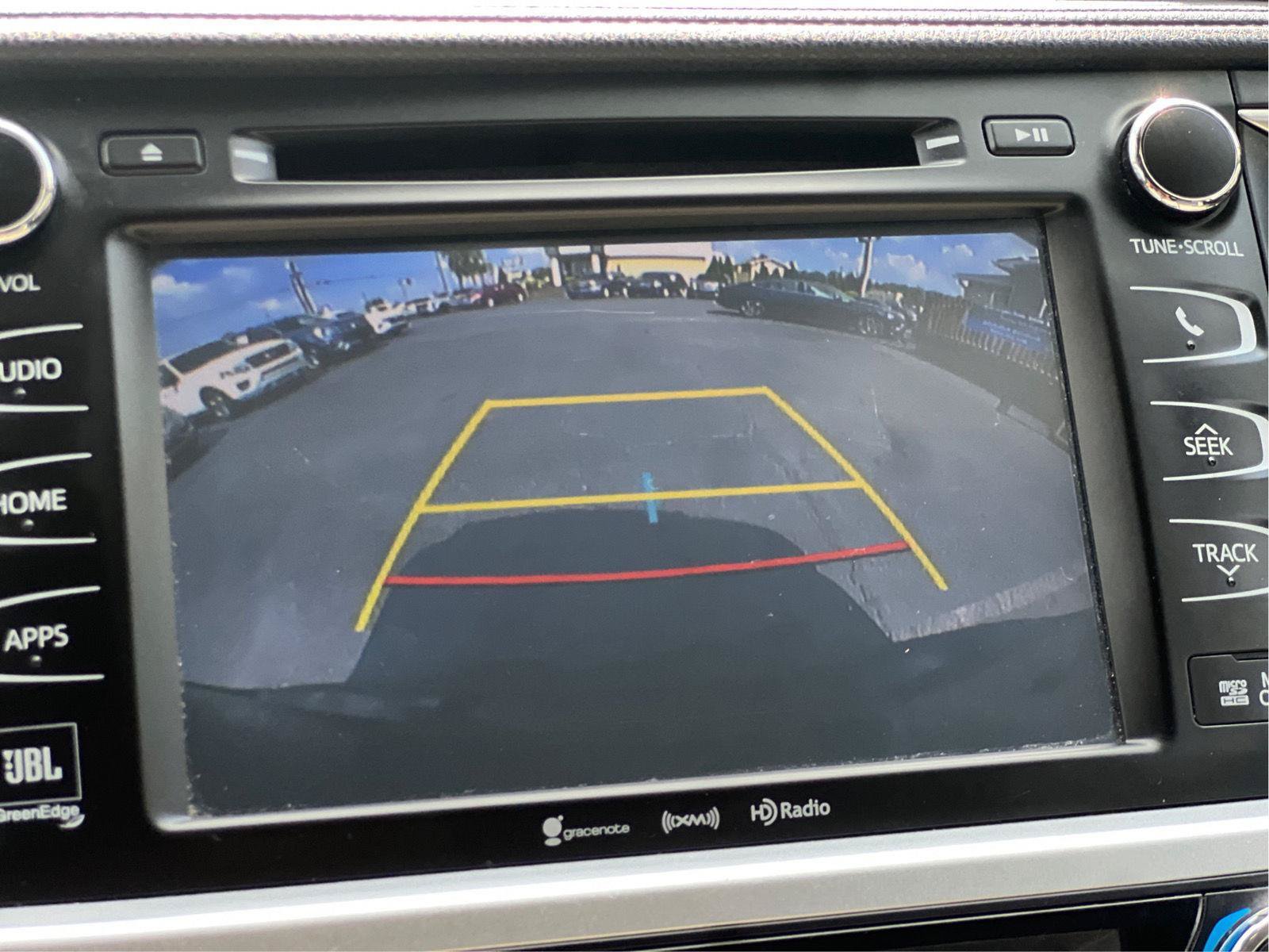 Used 2019 Toyota Highlander Limited AWD/4WD image 13