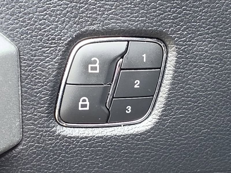 Used 2019 Ford F150 Lariat AWD/4WD image 14