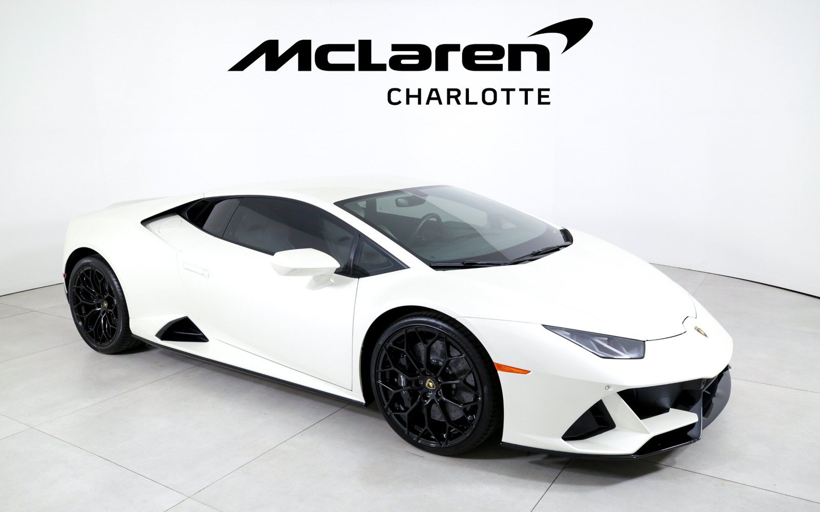 Used 2022 Lamborghini Huracan EVO AWD/4WD image 2