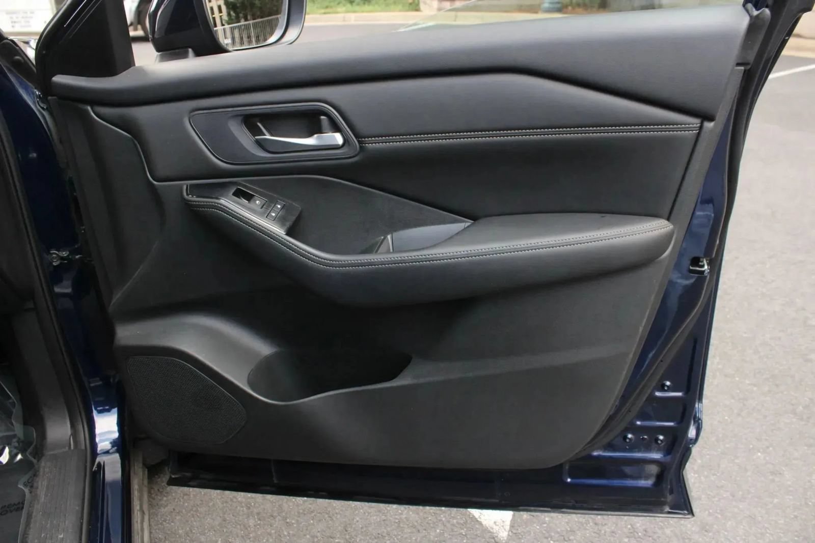 Used 2024 Nissan Rogue SV w/ SV Premium Package AWD/4WD image 54
