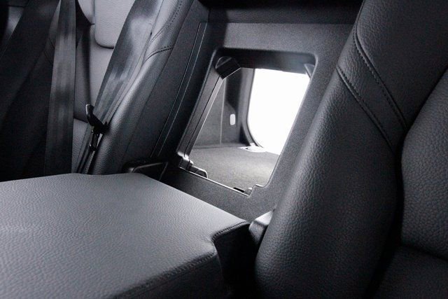 Certified 2025 Volvo XC60 B5 Core image 29