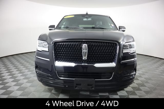 Used 2023 Lincoln Navigator L Reserve w/ Equipment Group 201A AWD/4WD image 9