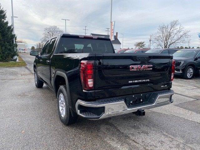 New 2026 GMC Sierra 1500 SLE image 3