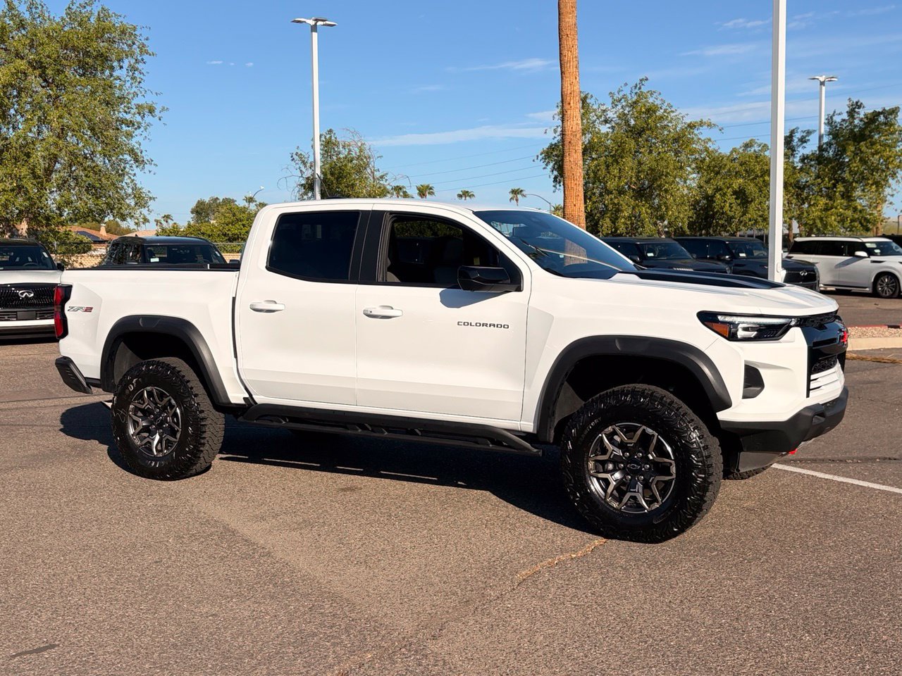 Used 2024 Chevrolet Colorado ZR2 w/ ZR2 Convenience Package III AWD/4WD image 7