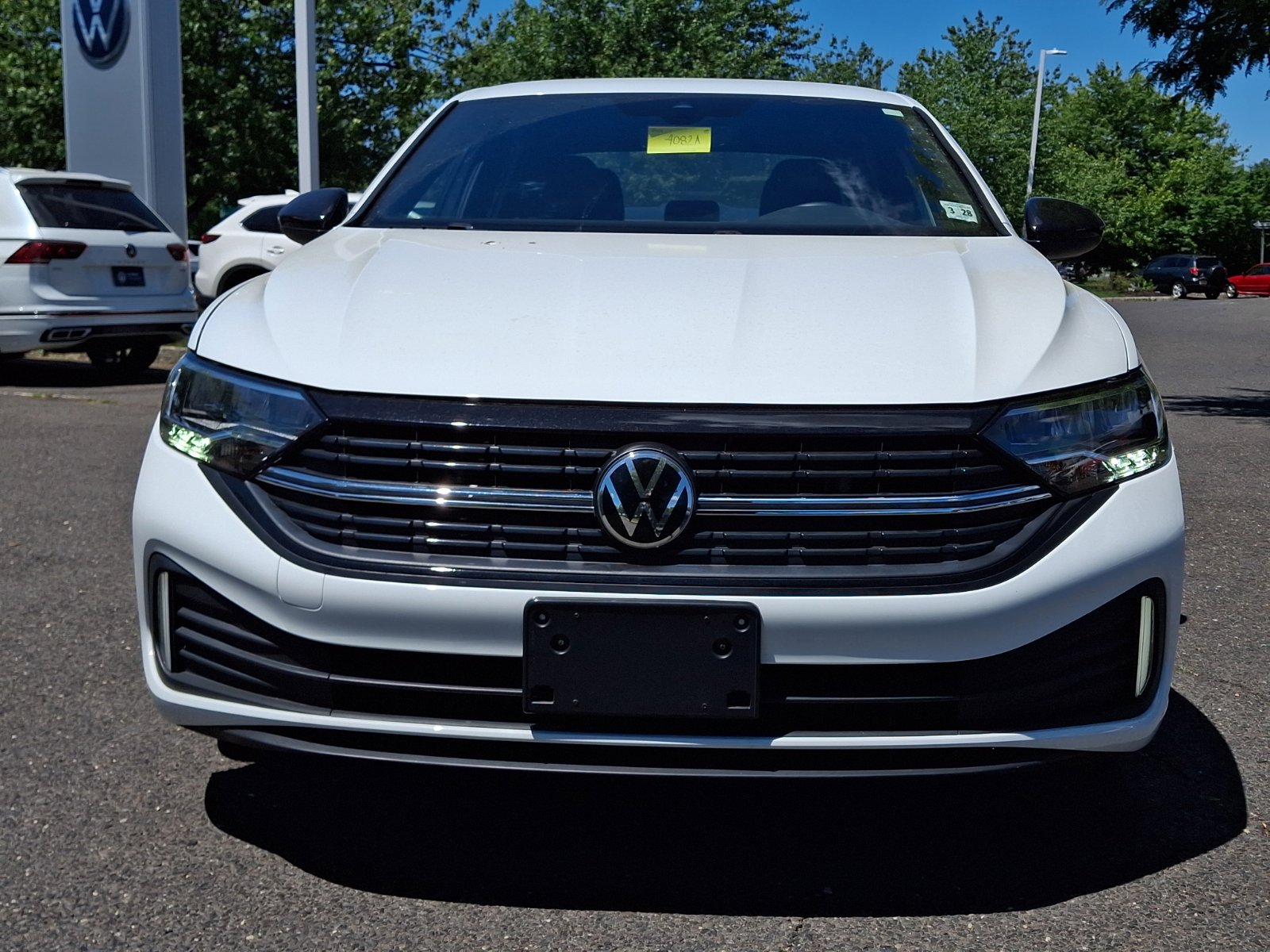 Used 2023 Volkswagen Jetta Sport FWD image 2