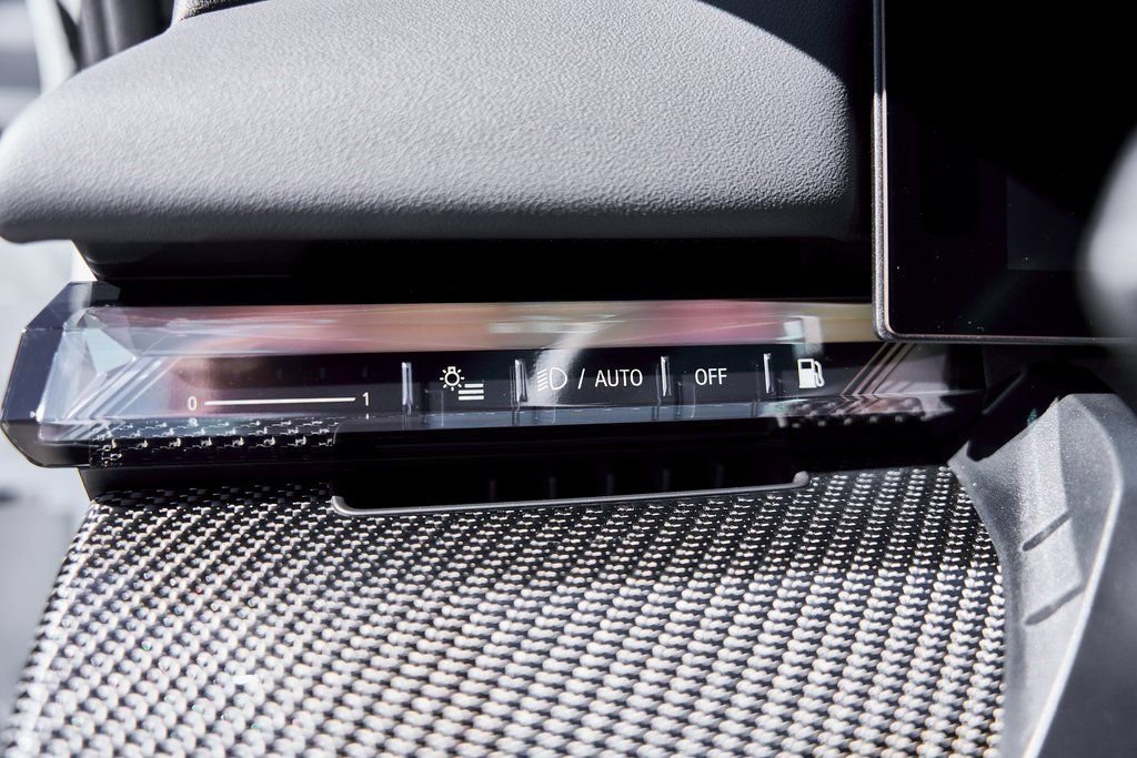 Used 2026 BMW 550e xDrive image 51