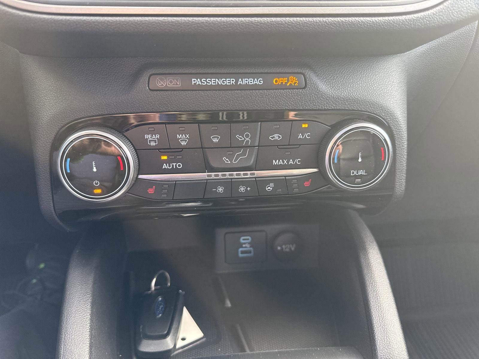 Used 2022 Ford Escape SEL w/ Technology Package image 35