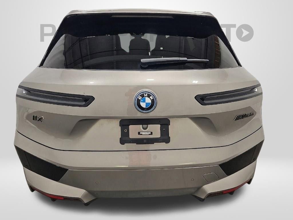 Used 2023 BMW iX M60 w/ Executive Package image 6