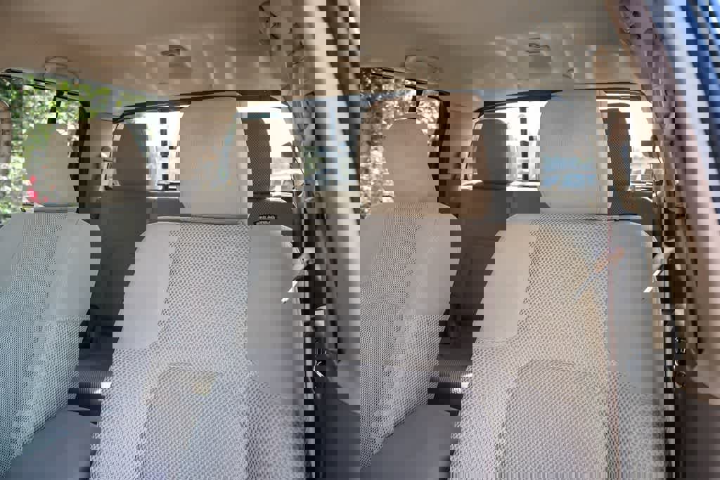 Used 2018 Nissan Frontier SV image 18