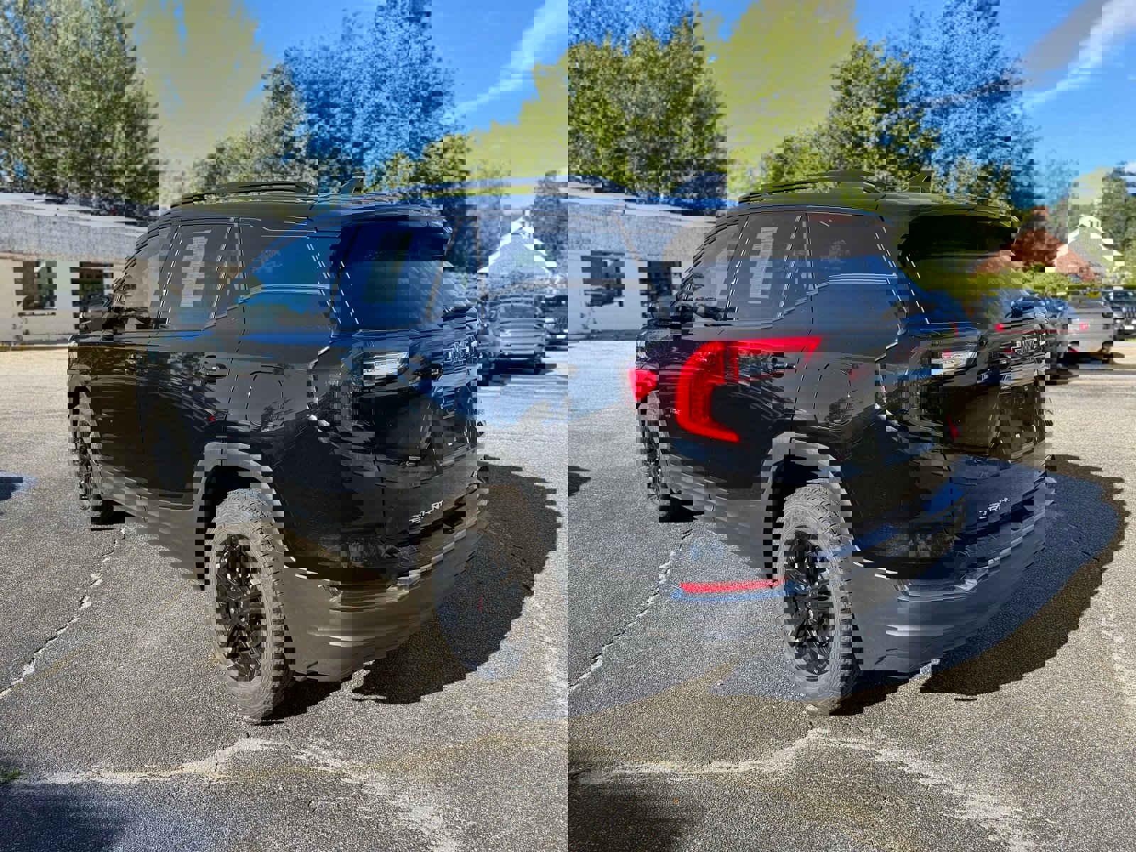 Used 2023 GMC Terrain AT4 image 7