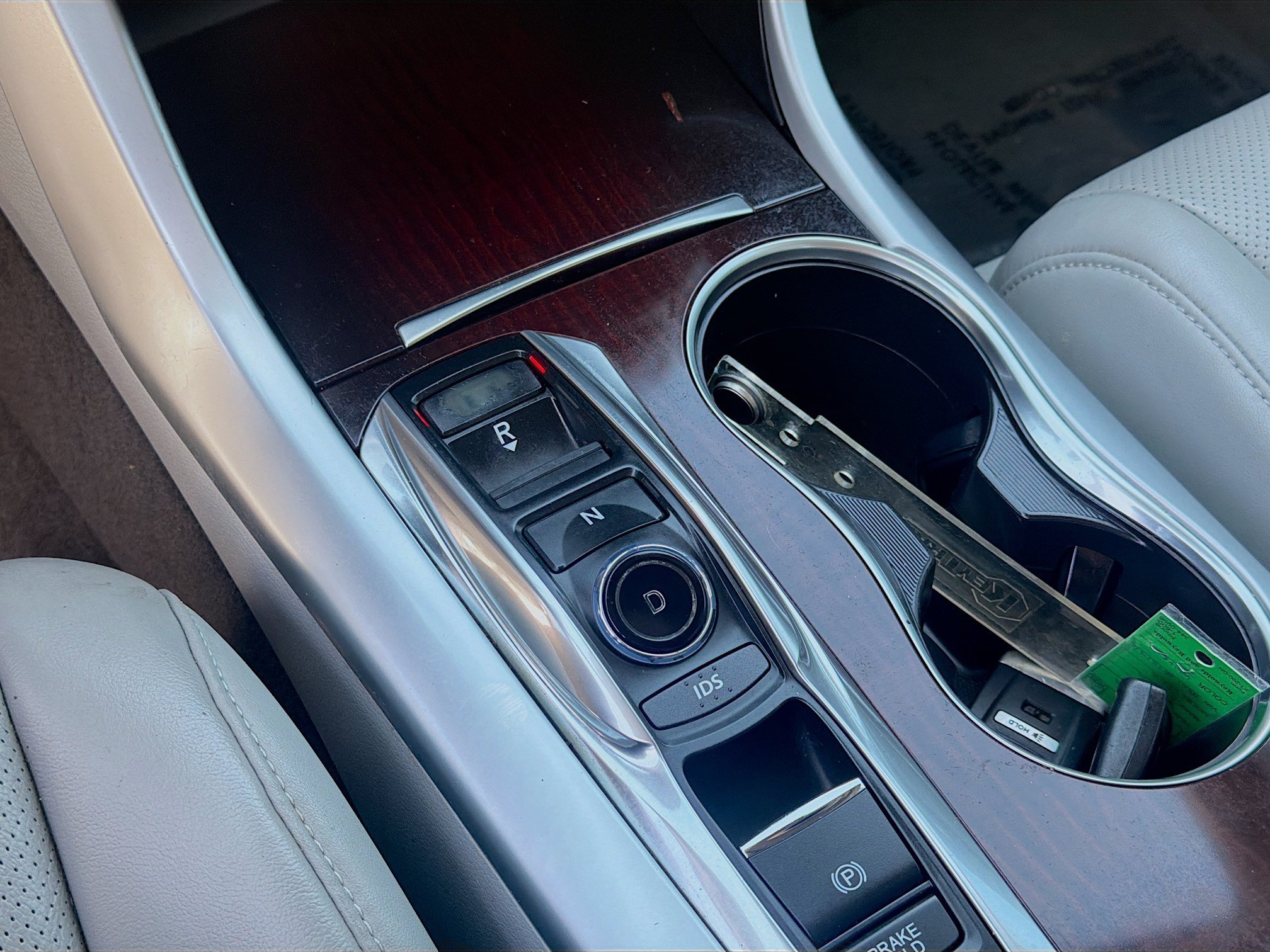Used 2015 Acura TLX V6 w/ Technology Package FWD image 14
