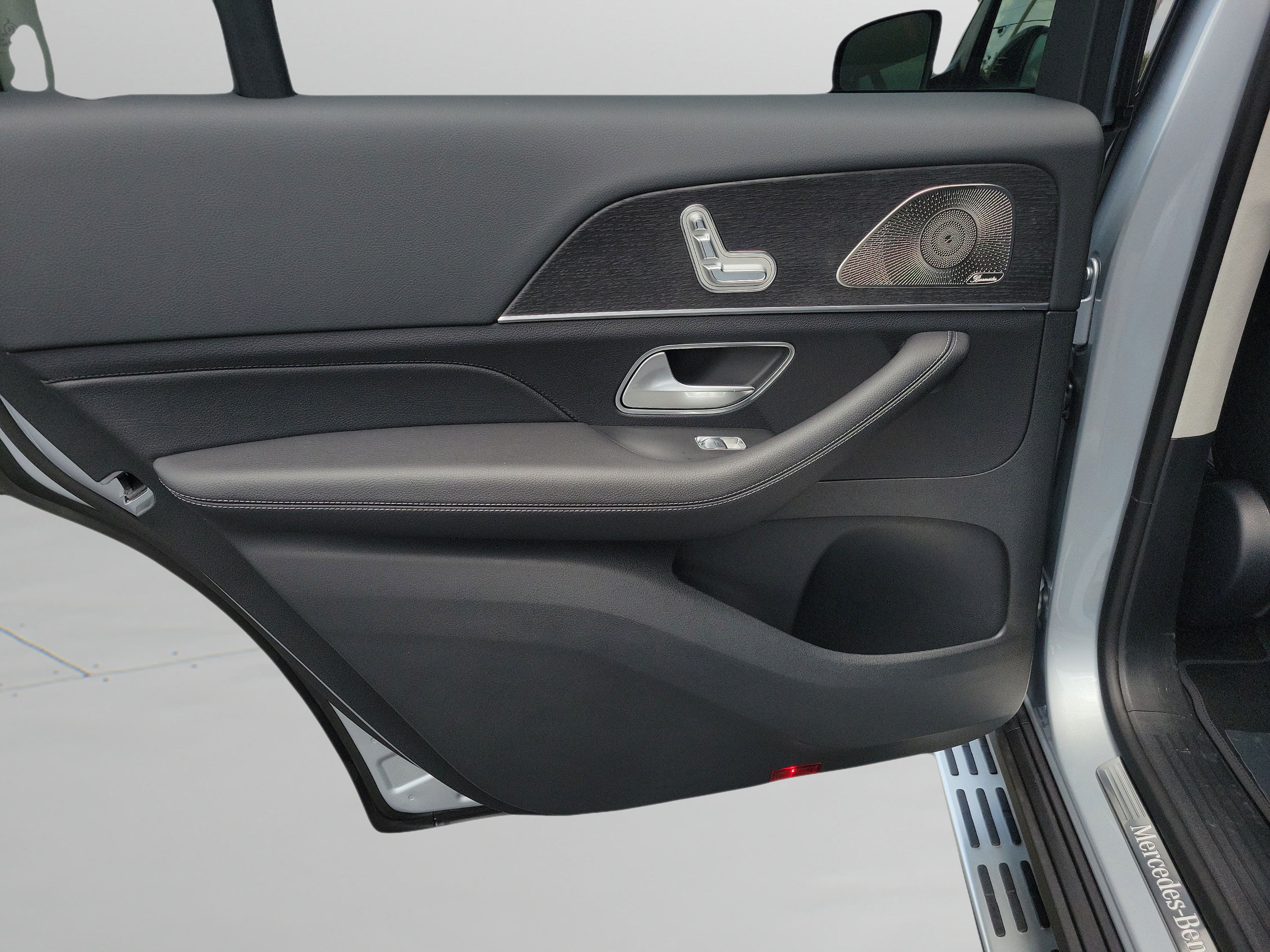 New 2026 Mercedes-Benz GLS 450 4MATIC image 7