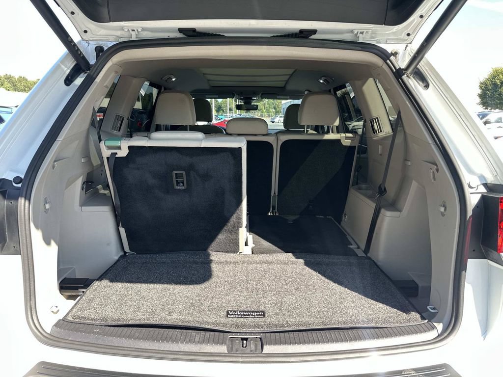 Used 2024 Volkswagen Atlas SEL Premium R-Line AWD/4WD image 13