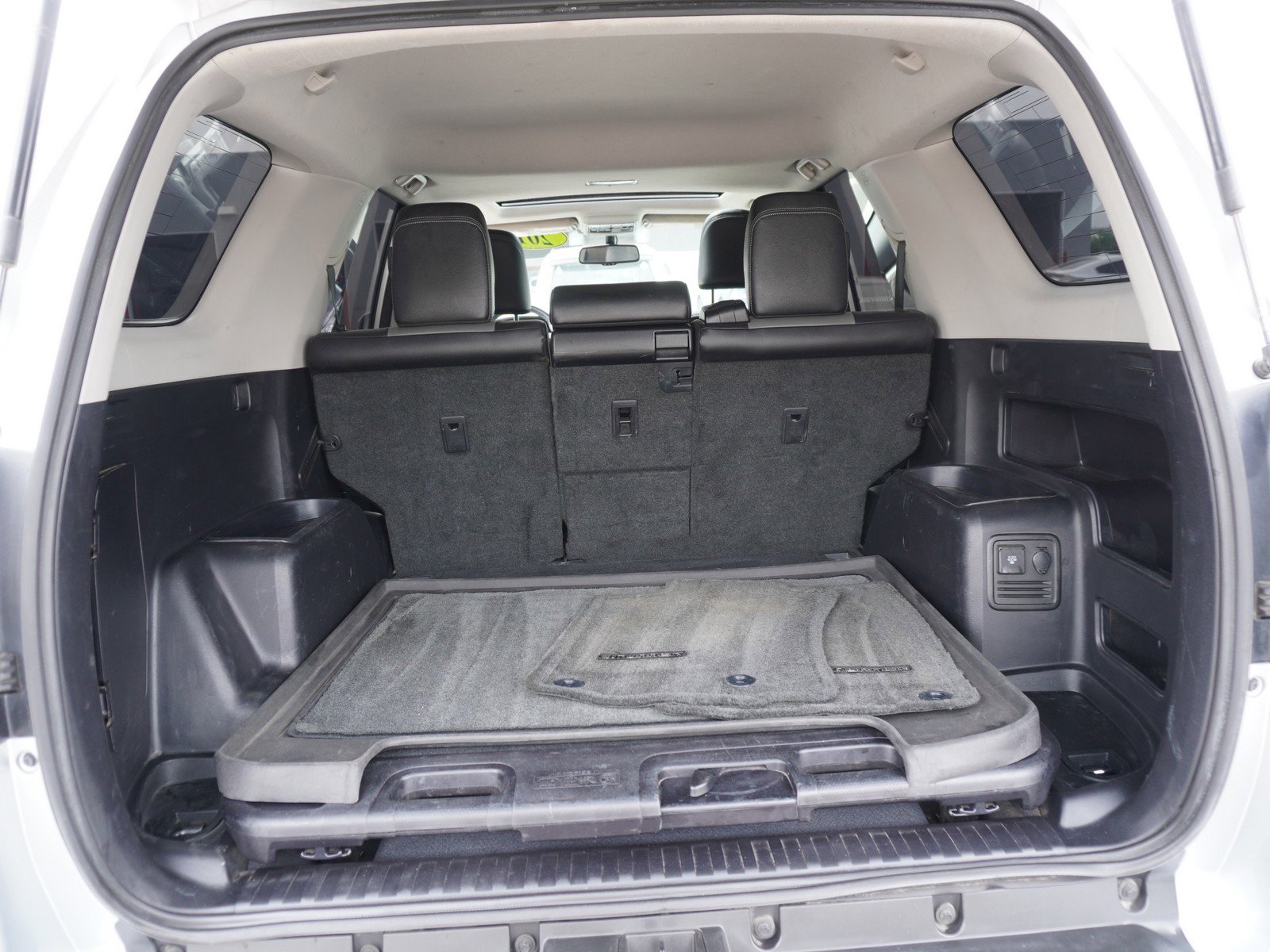 Used 2014 Toyota 4Runner SR5 Premium image 13