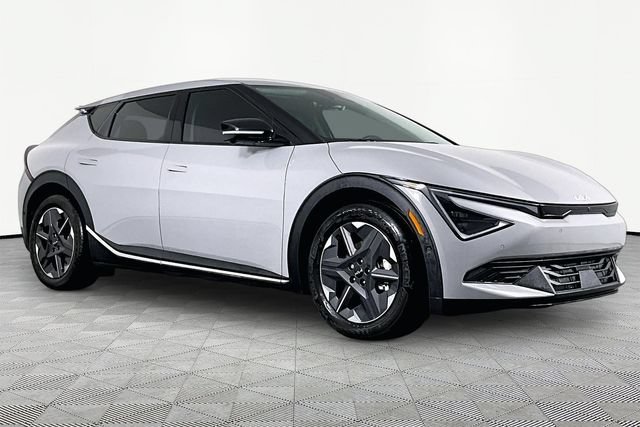 New 2025 Kia EV6 Light w/ Light LR Technology Package RWD image 2