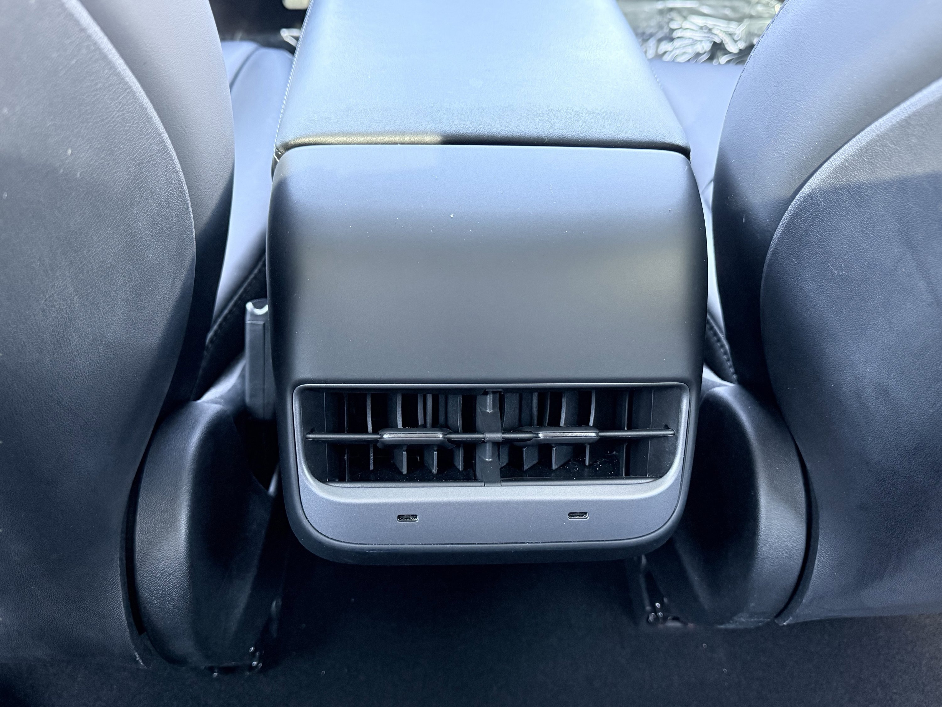 Used 2023 Tesla Model 3 Standard Range image 45