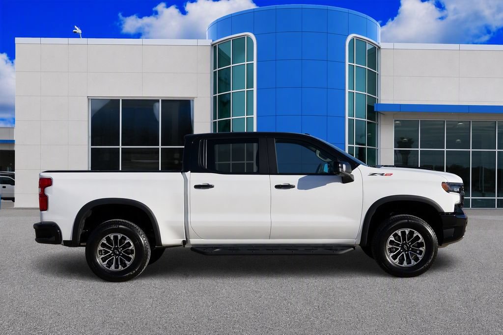 Used 2025 Chevrolet Silverado 1500 ZR2 w/ Technology Package AWD/4WD image 8