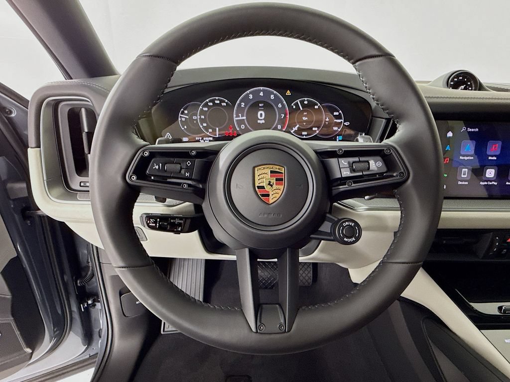New 2026 Porsche Cayenne Coupe AWD/4WD image 15