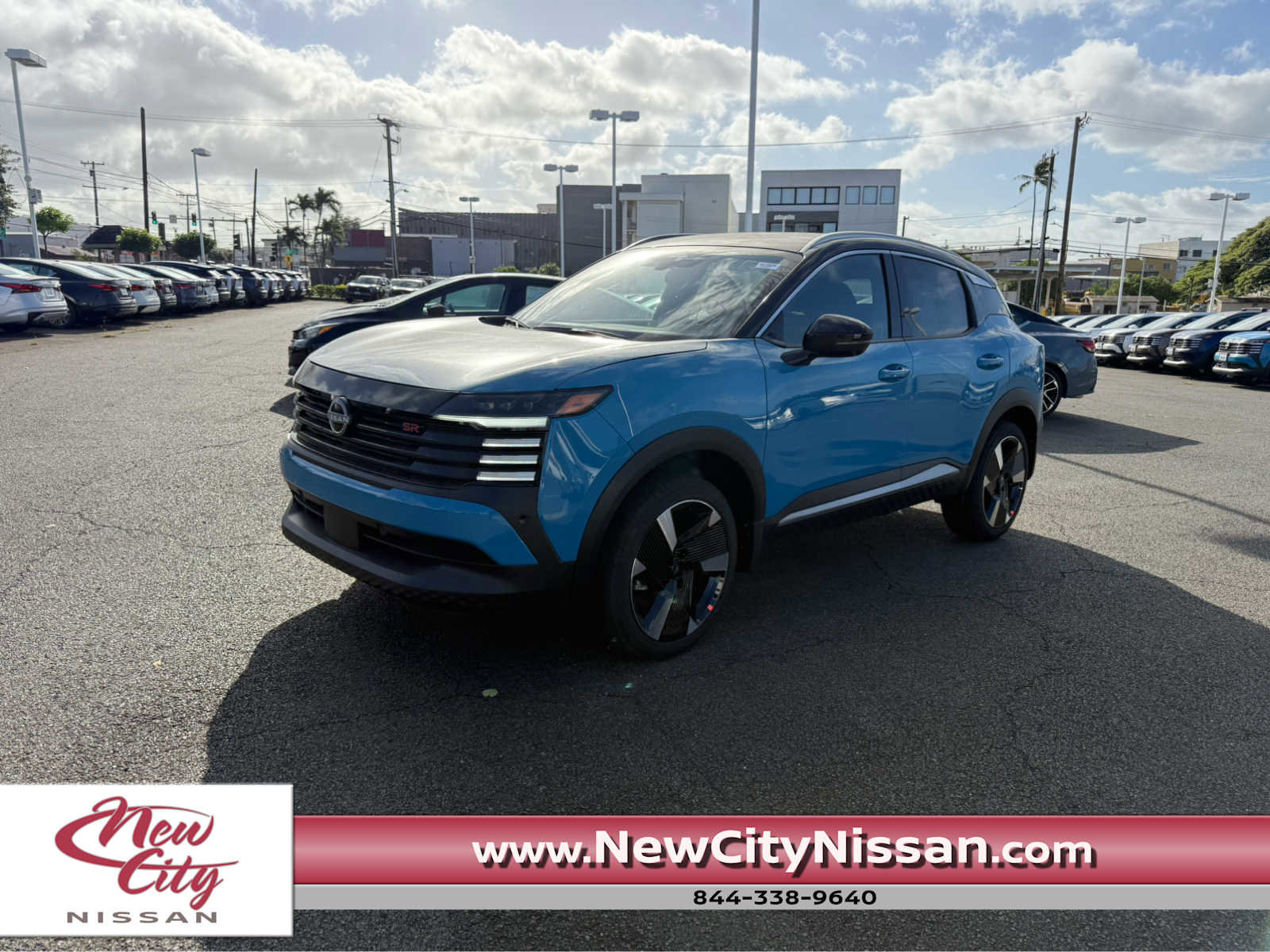 New 2026 Nissan Kicks SR FWD image 1