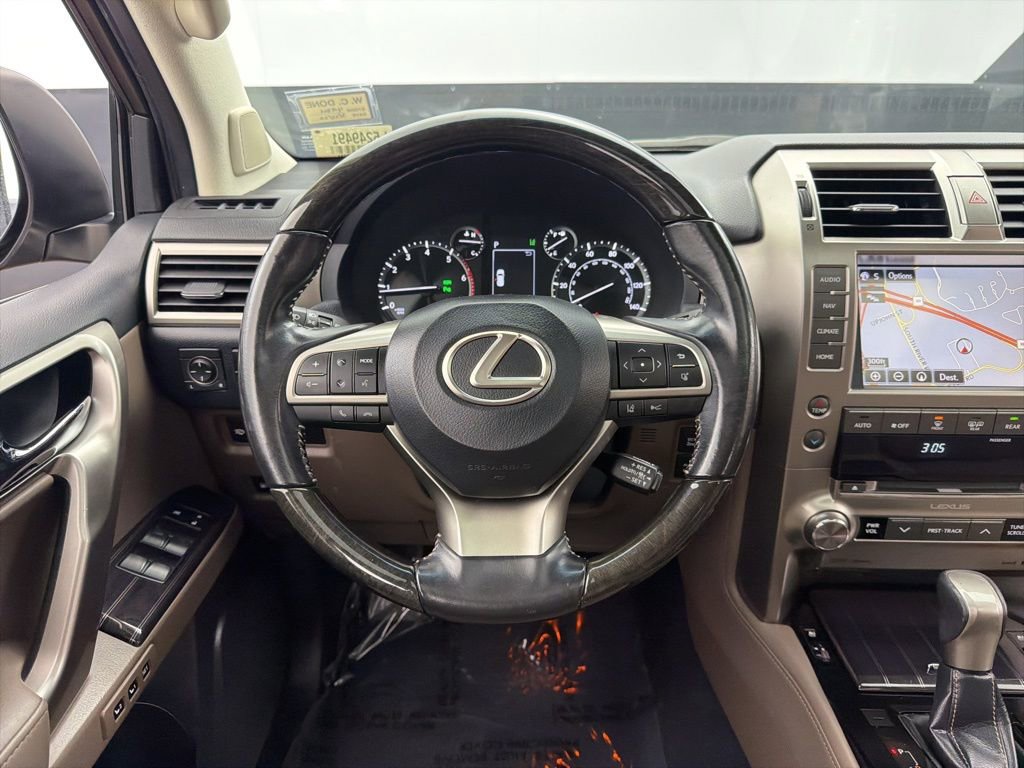 Used 2020 Lexus GX 460 Premium w/ Premium Package image 9