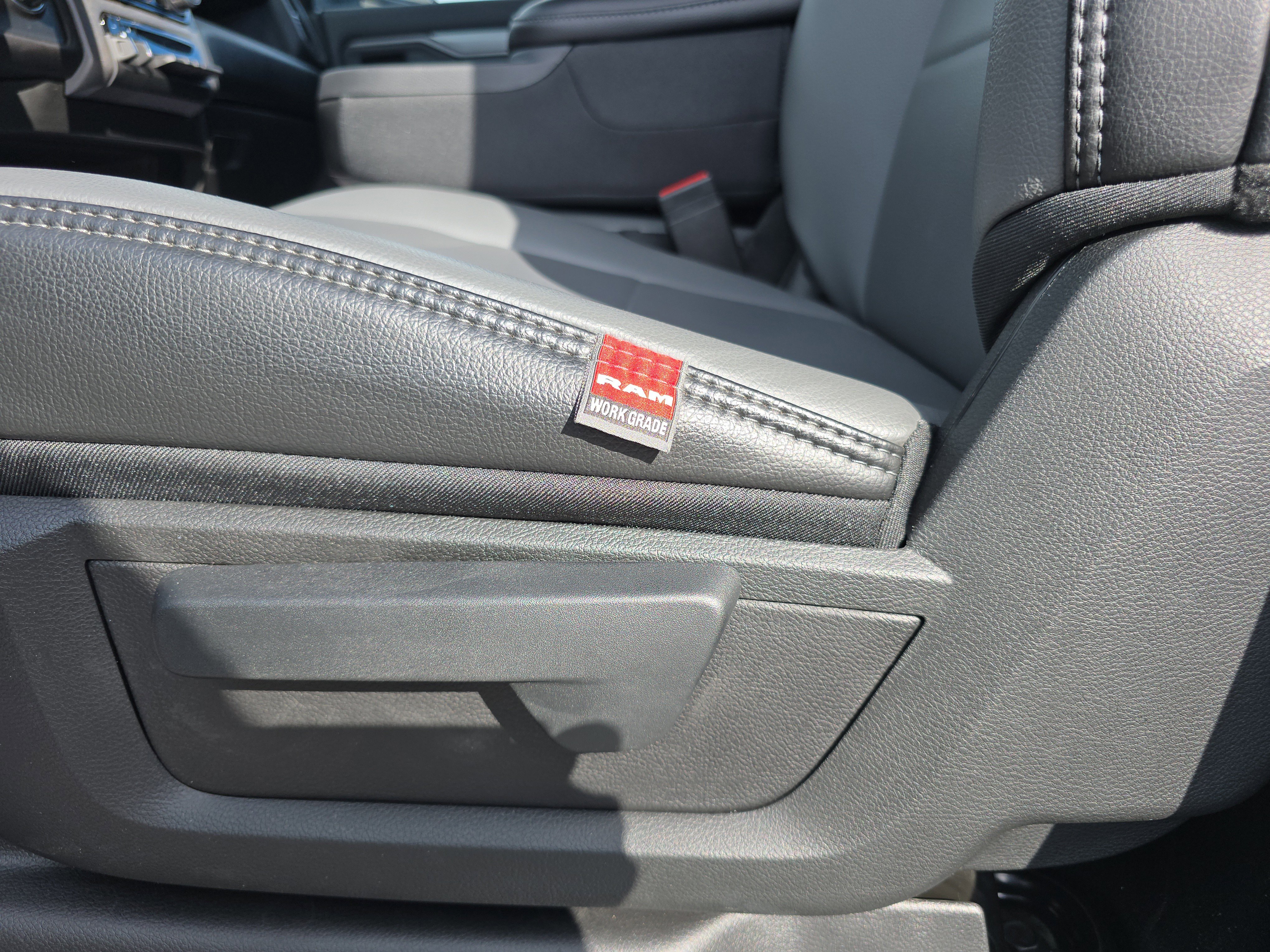 Used 2024 RAM 3500 Tradesman w/ Safety Group image 14