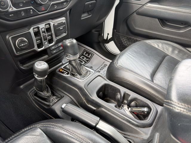 Used 2018 Jeep Wrangler Unlimited Sahara AWD/4WD image 22