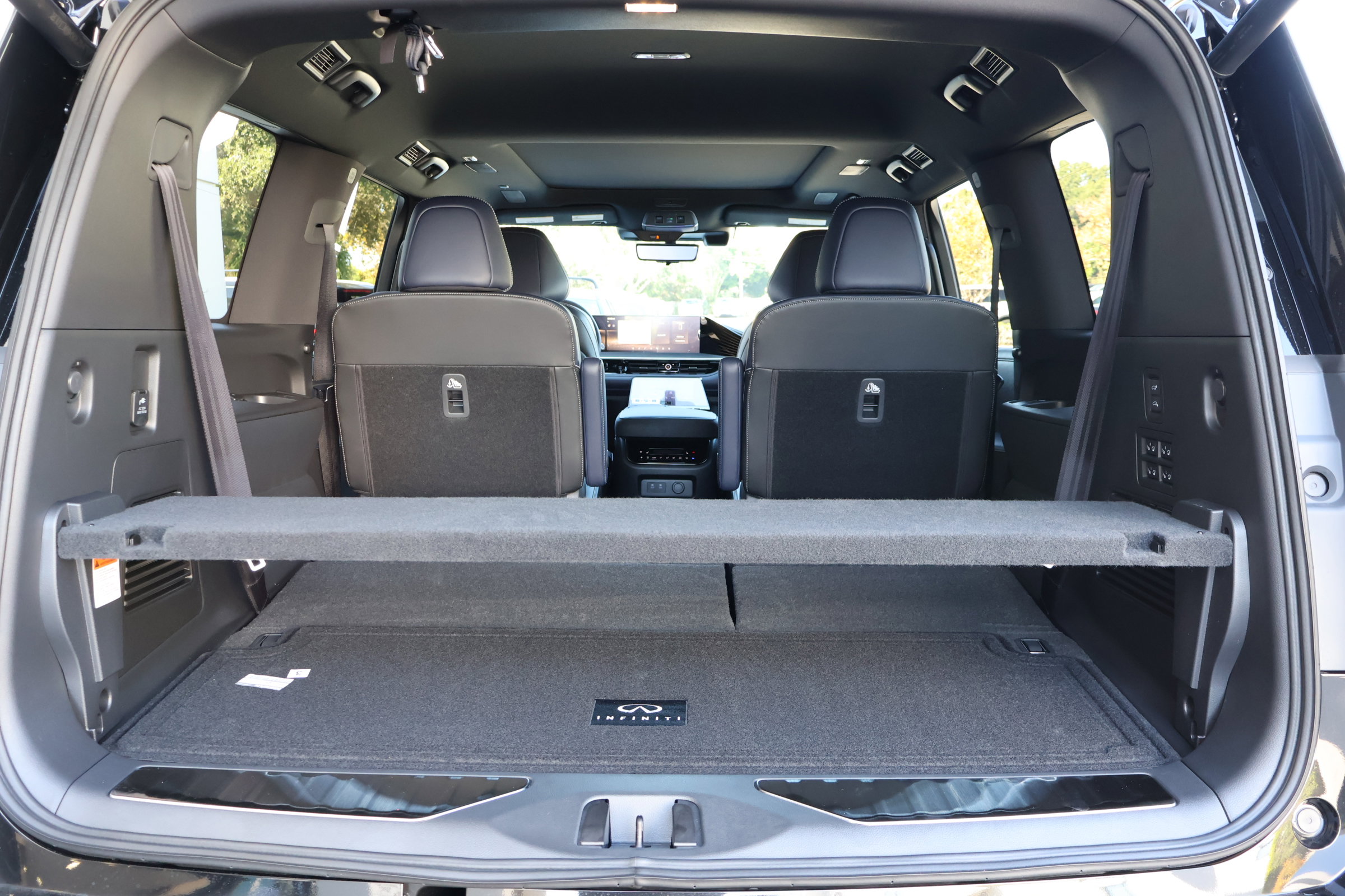 New 2026 INFINITI QX80 4WD image 22