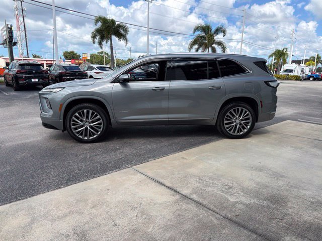 Used 2026 Buick Enclave Avenir w/ Super Cruise Package FWD image 5
