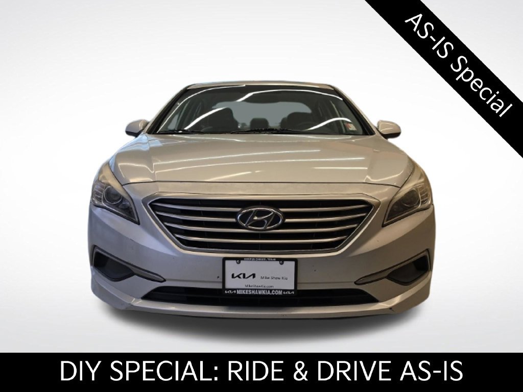 Used 2017 Hyundai Sonata SE FWD image 4