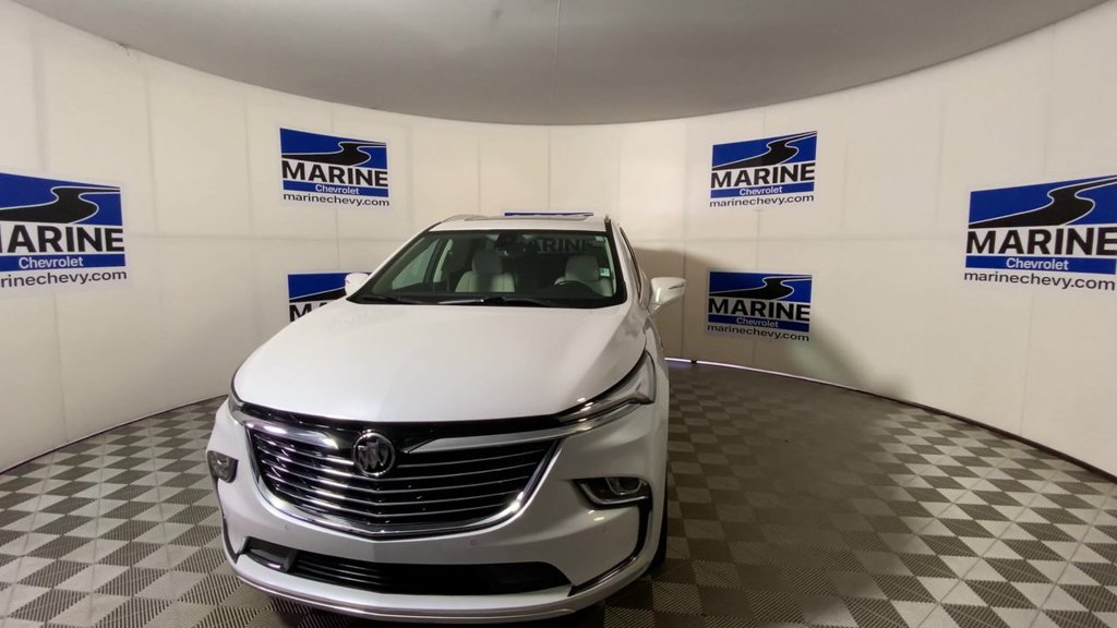 Used 2024 Buick Enclave Essence w/ Experience Buick Package FWD image 5