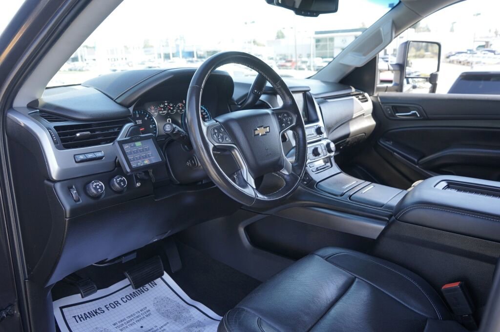 Used 2018 Chevrolet Suburban Premier AWD/4WD image 18