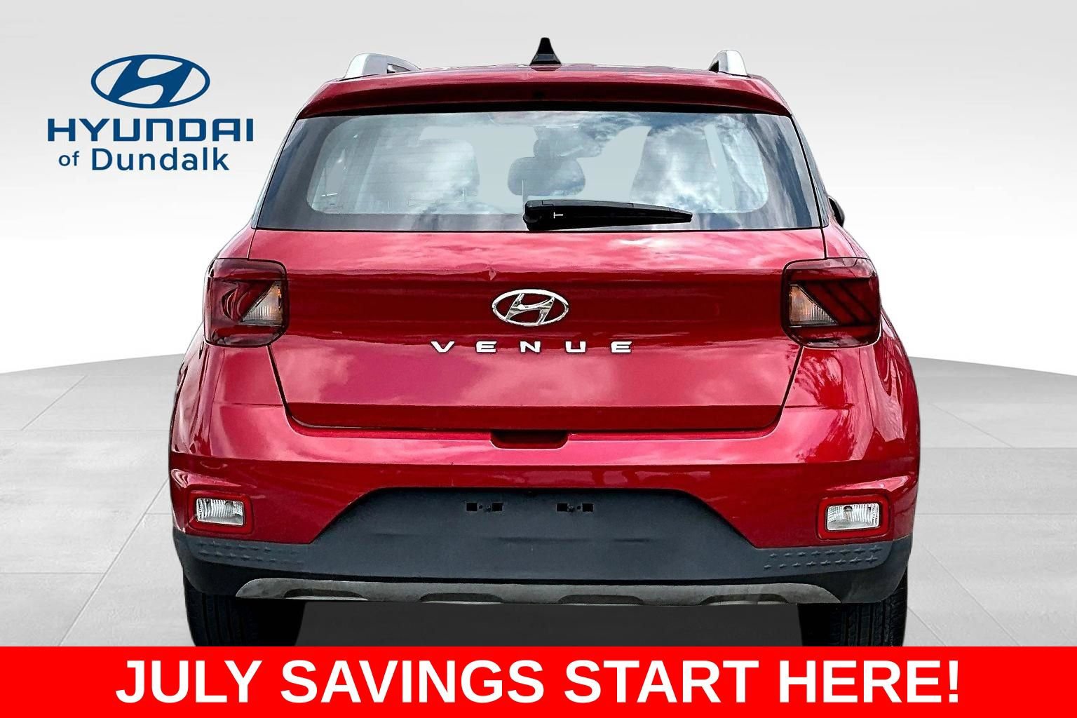 Used 2021 Hyundai Venue SEL w/ Premium Package FWD image 5