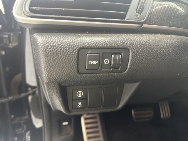 Used 2019 Honda Accord Sport image 9