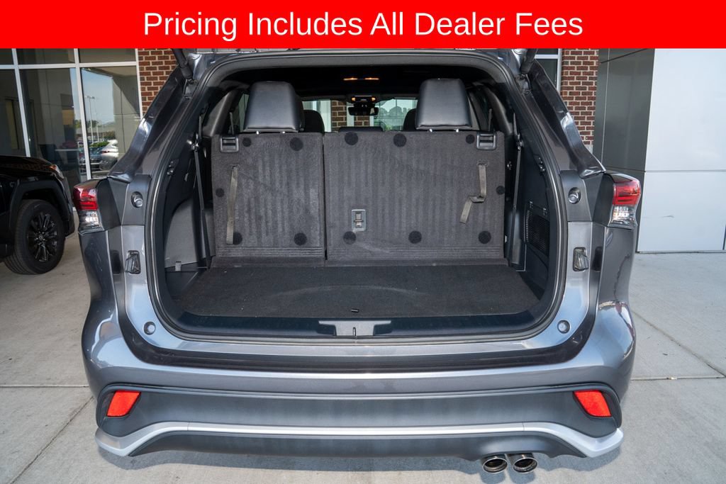 Certified 2024 Toyota Highlander XSE AWD/4WD image 3