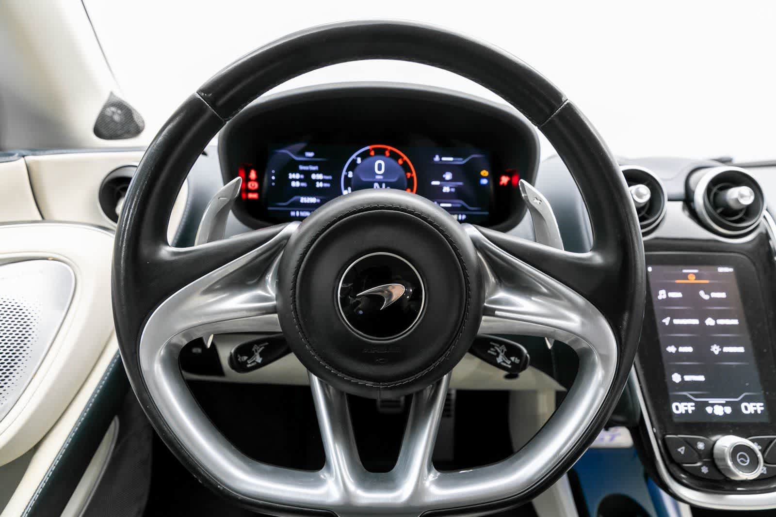 Used 2020 McLaren GT RWD image 11