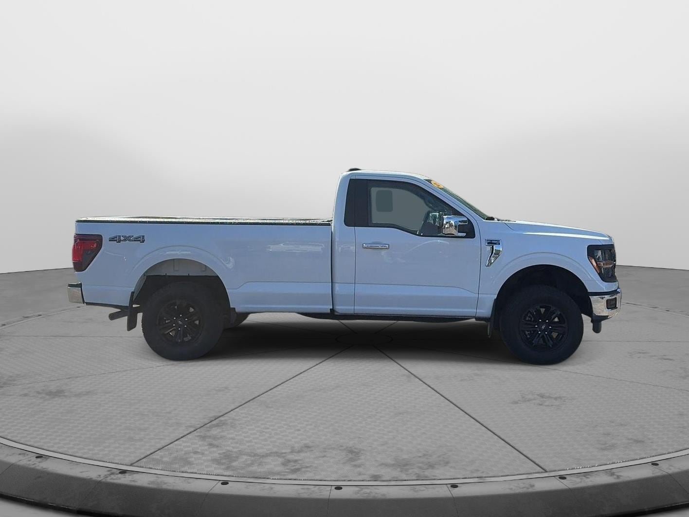 Used 2025 Ford F150 XL AWD/4WD image 2