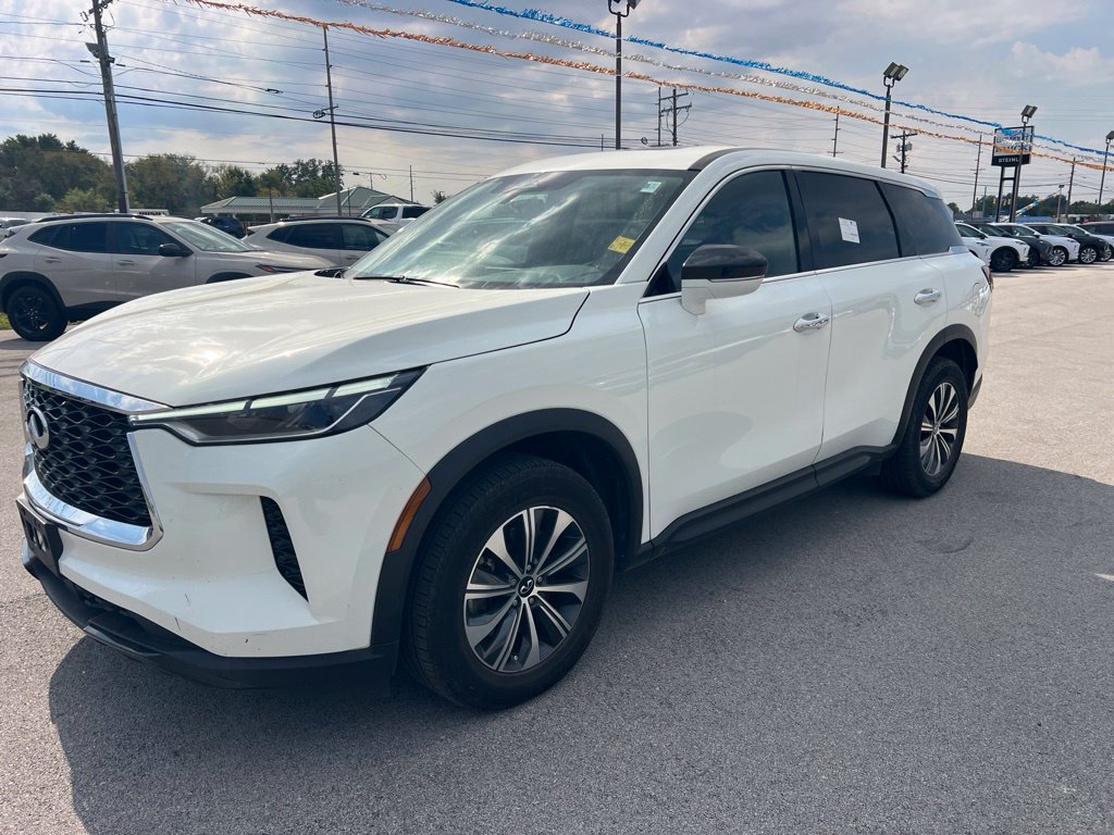 Used 2022 INFINITI QX60 Pure AWD/4WD image 2
