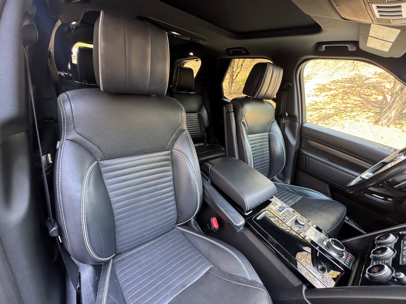 Used 2017 Land Rover Discovery HSE Luxury AWD/4WD image 39