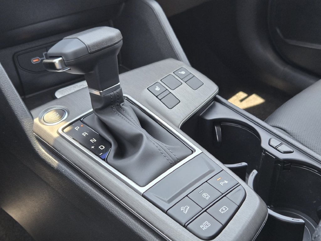 New 2026 Kia Sportage X-Line w/ X-Line Premium Package AWD/4WD image 18