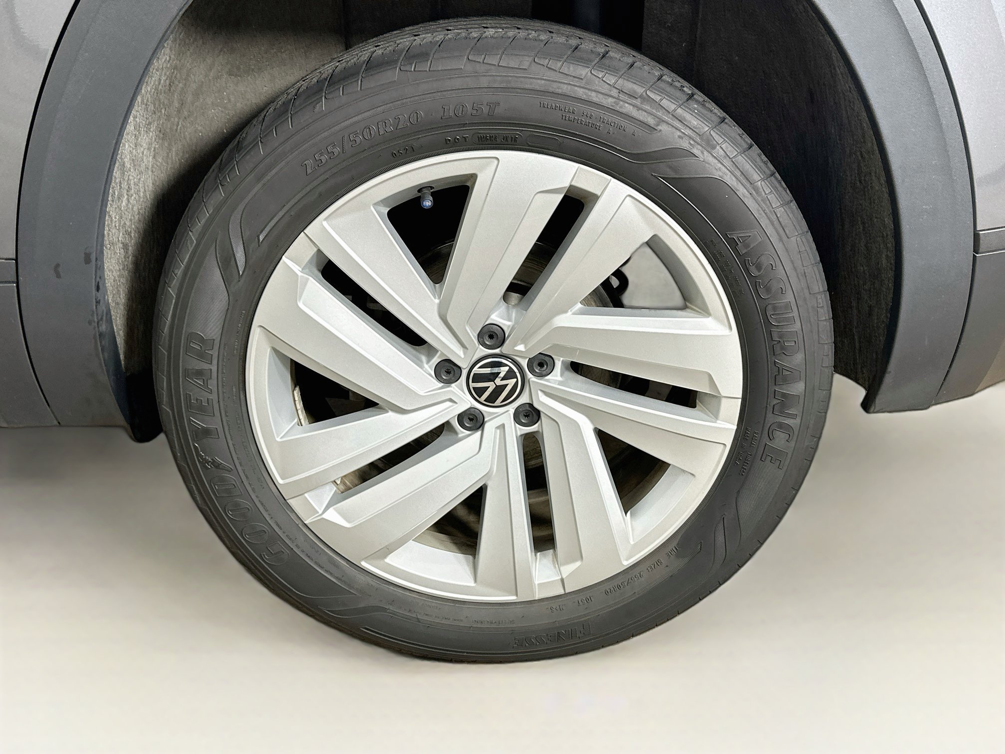 Used 2023 Volkswagen Atlas Cross Sport SE w/ Panoramic Sunroof Package AWD/4WD image 11