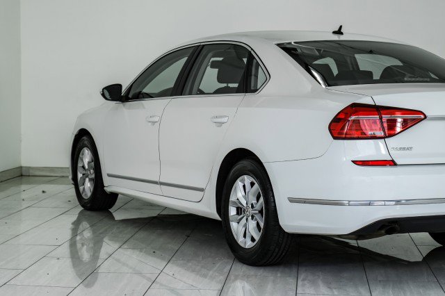 Used 2016 Volkswagen Passat 1.8T S w/ Lighting Package (P06) image 56