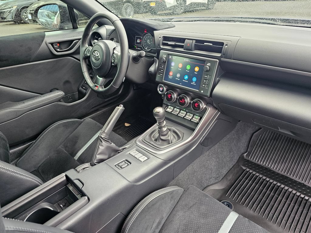 Used 2022 Toyota GR86 Premium w/ ALL Weather Mat Package (TMS) RWD image 26
