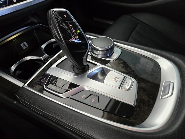 Used 2016 BMW 740i image 23