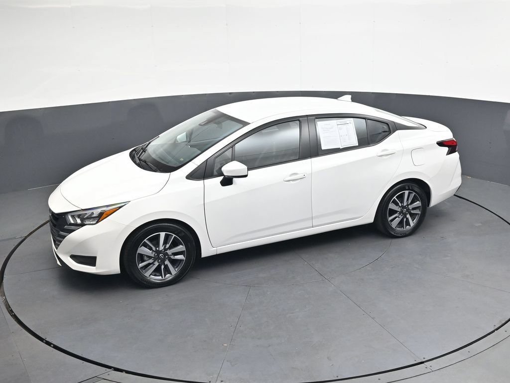 Used 2025 Nissan Versa SV FWD image 26